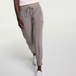 CALIA by Carrie Underwood Truelight Cargo Pocket Joggers khaki/gray M